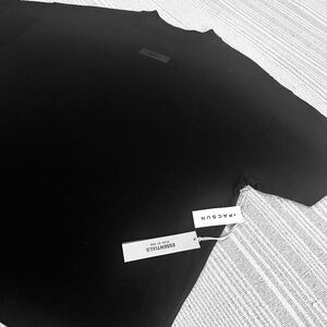 FEAR OF GOD ESSENTIALS OVERSIZED BLACK T-shirt